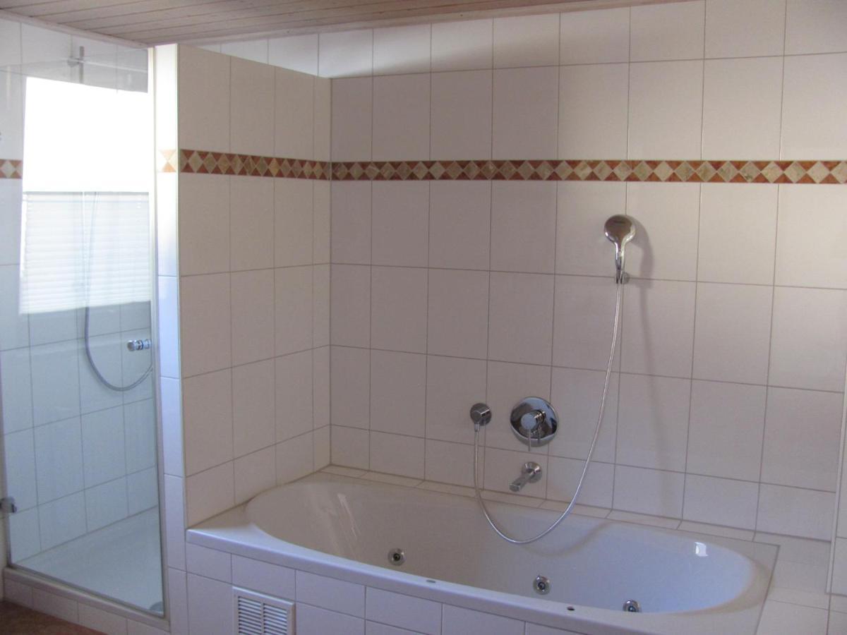 #7 Ferienhaus Mit Schlossblick Trunkelsberg Fuer Max 6 Personen,Kueche Komplett Eingerichtet, 2 Baeder 3 Schlafzimmer Top-Ausstattung Exterior photo